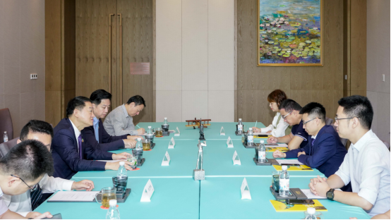 省亿万先生mr官方网站集团党委书记、董事长任丁与腾讯“王者荣耀”CTO邓君、腾讯大成网总裁郑亮座谈交流