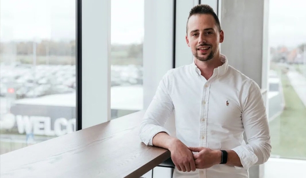 明升mansion88--我们又增添了挖掘装载机的零部件