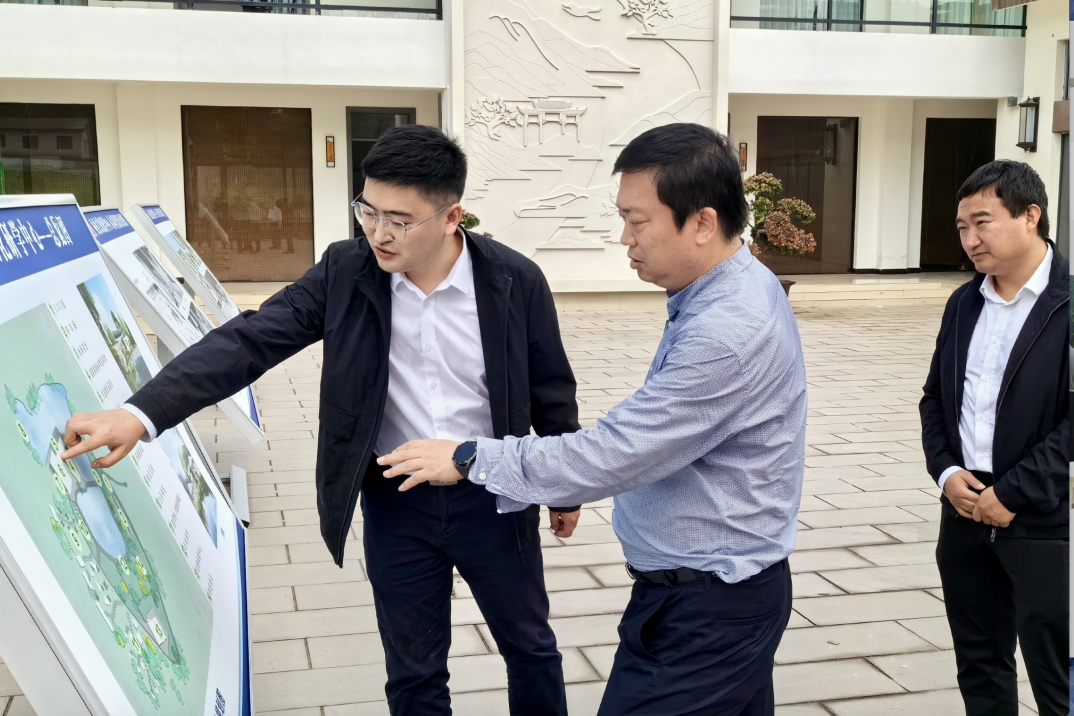 省亿万先生mr官方网站集团领导赴南充市邓家沟村调研乡村振兴工作