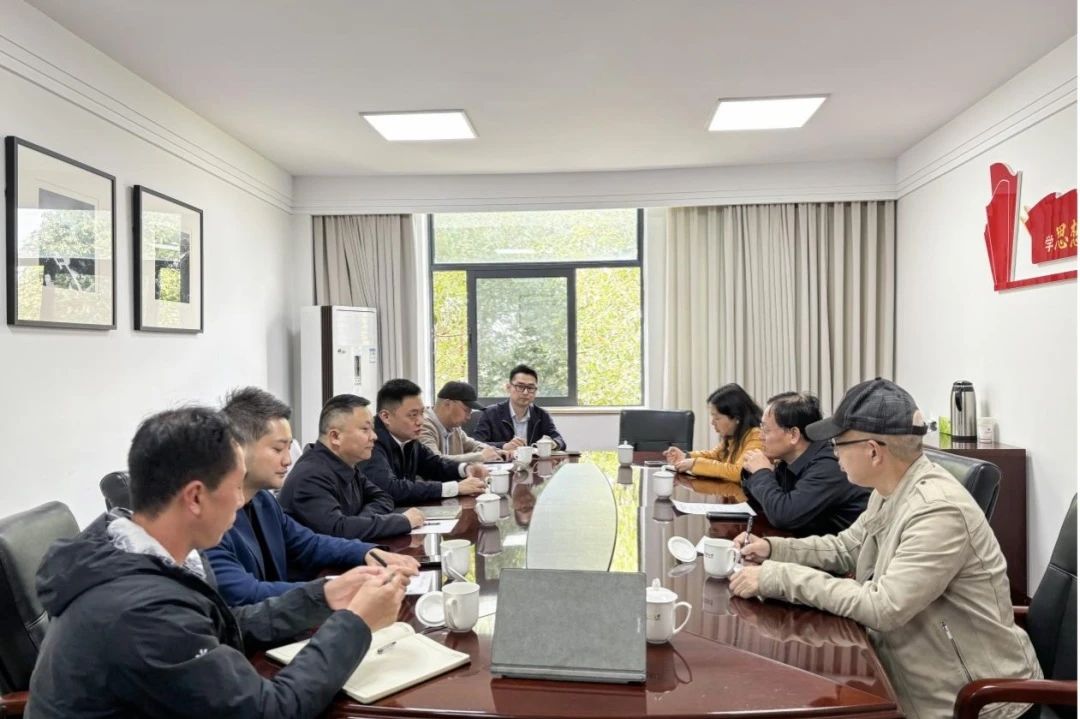 省亿万先生mr官方网站集团考察组赴成都大学考察交流