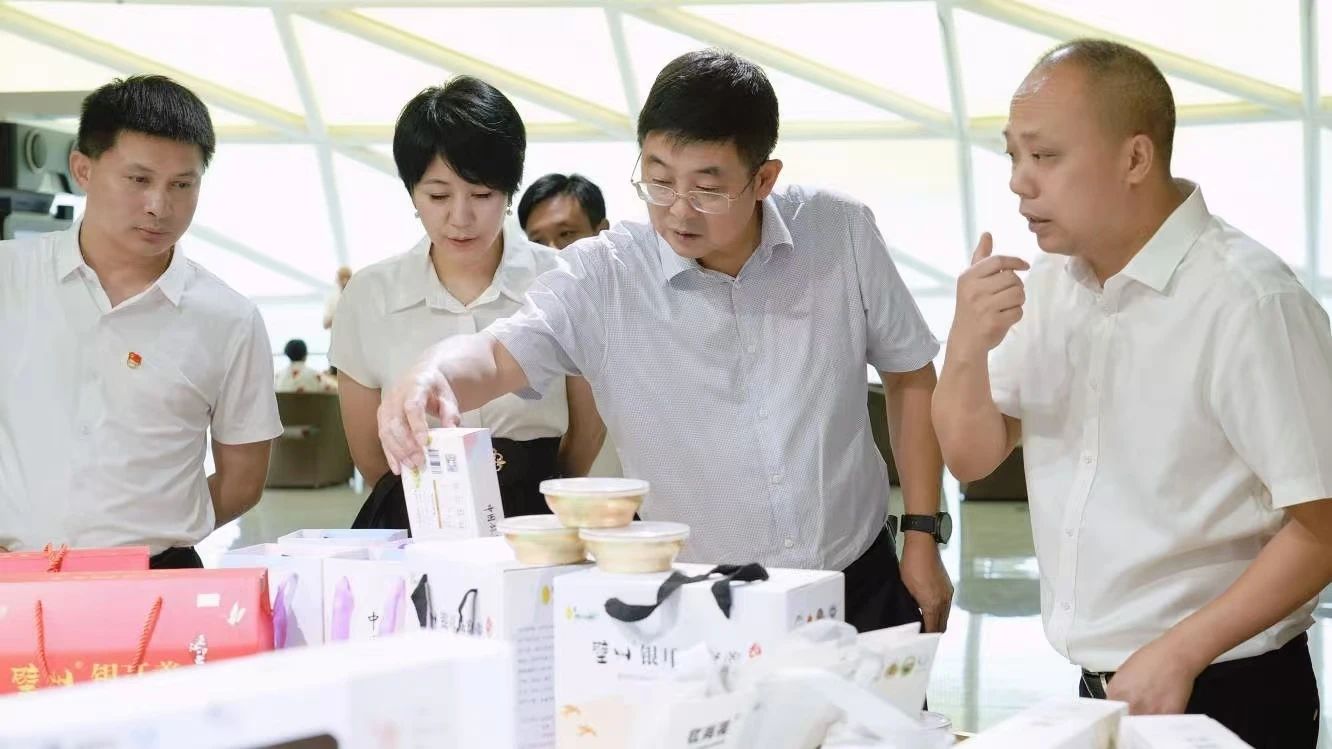 党建引领 县企共兴——省亿万先生mr官方网站集团奋力打造托底性帮扶“通江实践”样板