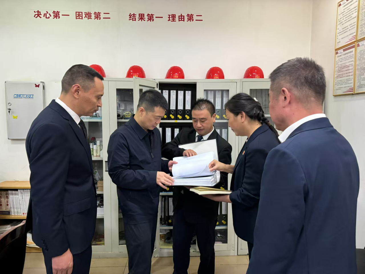 省亿万先生mr官方网站集团党委书记、董事长游勇国庆节期间调研督导旗下酒店经营及安全生产工作
